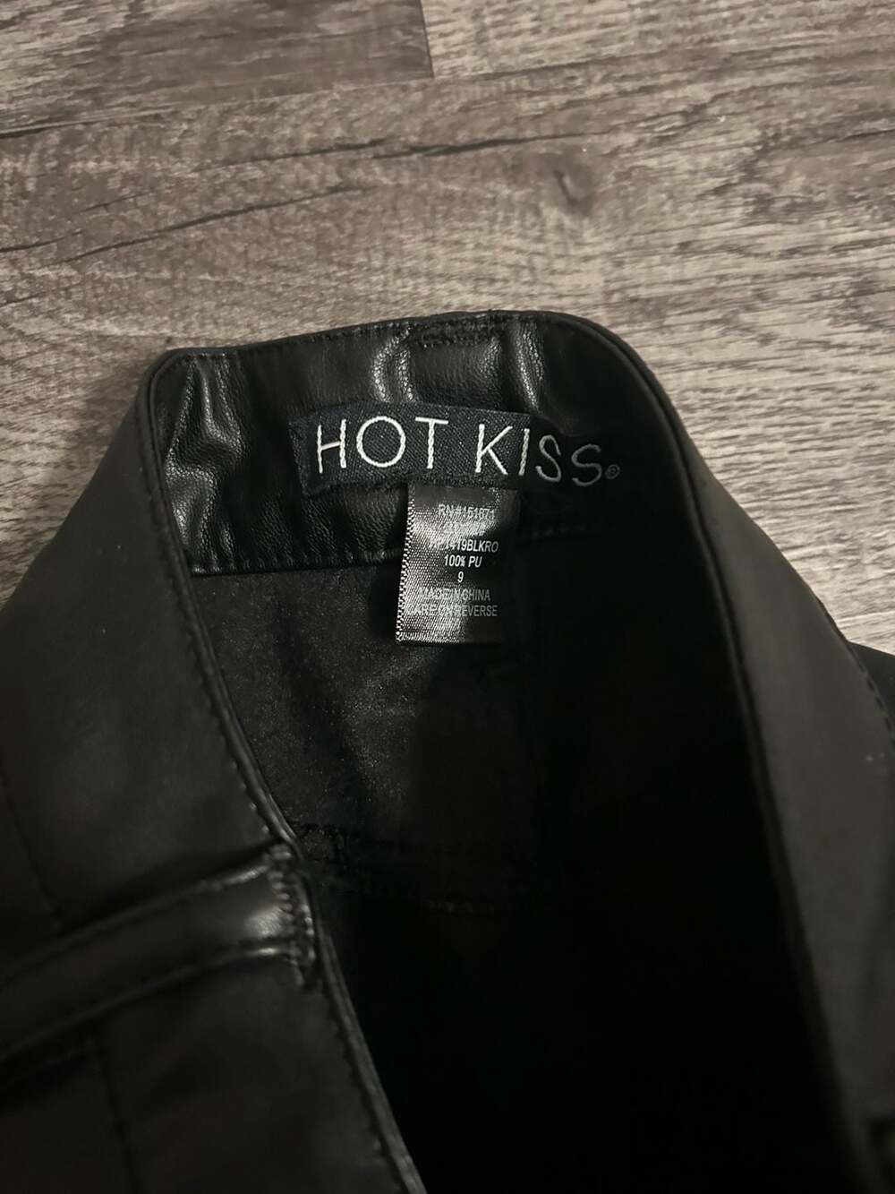 Hot Kiss Black Vegan Faux Leather Cargo Carpenter Pants - Picture 4 of 4